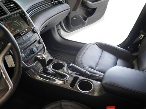 Used 2015 Chevrolet Malibu LTZ FWD image 20