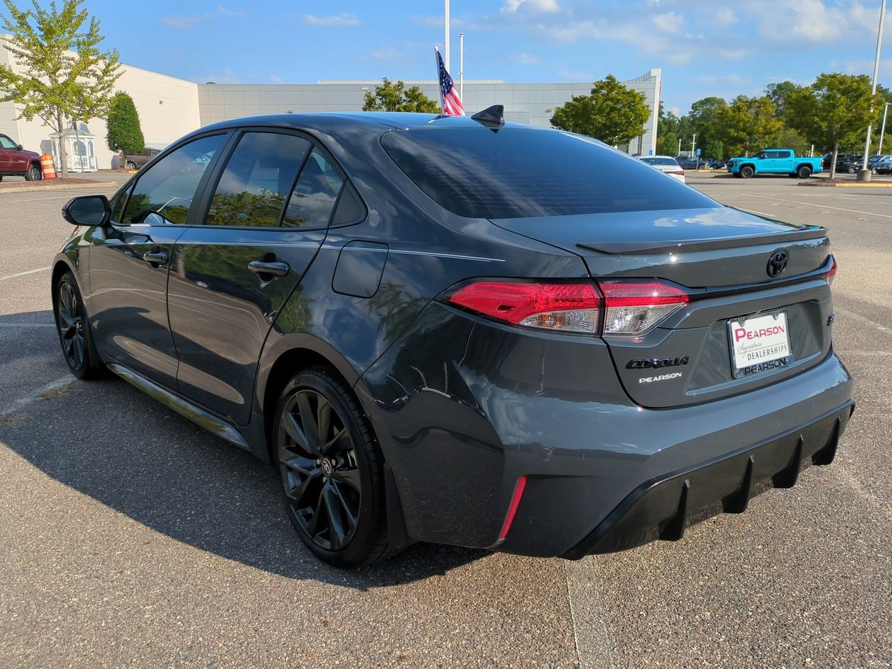 Used 2026 Toyota Corolla SE FWD image 6