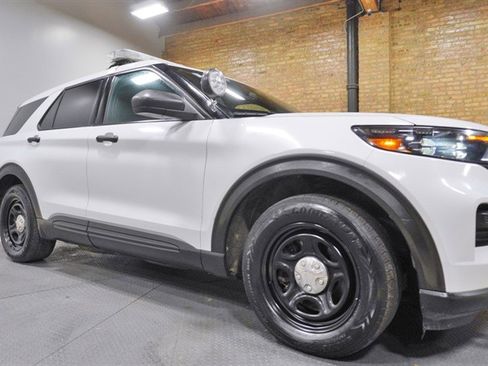 Used 2021 Ford Explorer Police AWD Red/Blue Lightbar a w/ Ready For The Road Package image 8