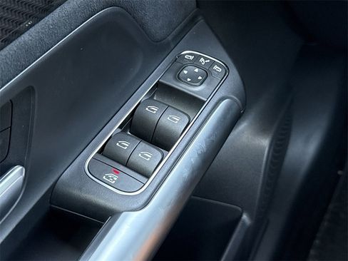 Certified 2025 Mercedes-Benz GLA 250 image 23