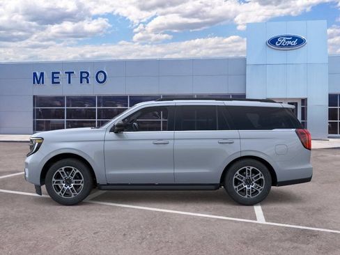 New 2026 Ford Expedition Active AWD/4WD image 4