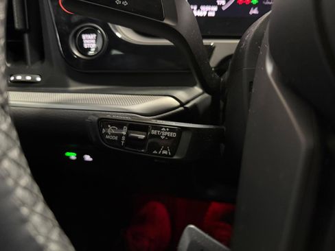 Used 2024 Porsche Cayenne image 31