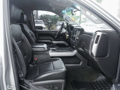 Used 2017 Chevrolet Silverado 1500 LTZ Z71 w/ LTZ Plus Package AWD/4WD image 40
