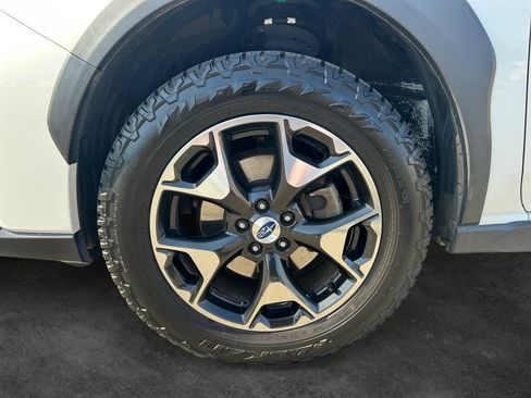 Used 2018 Subaru Crosstrek 2.0i Premium AWD/4WD image 4