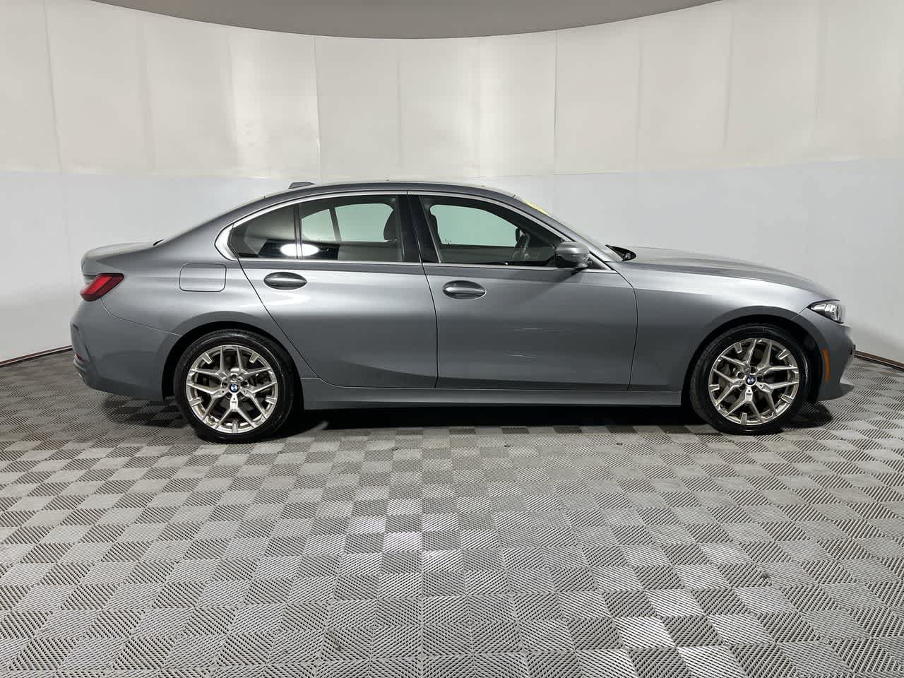 Used 2025 BMW 330i Sedan RWD image 9