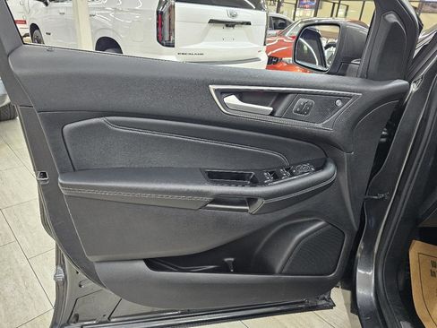 Used 2019 Ford Edge Titanium w/ Equipment Group 301A image 41