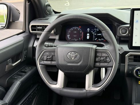 New 2026 Toyota 4Runner Limited image 9