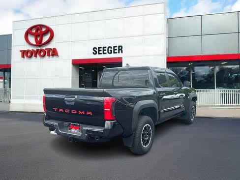 Used 2024 Toyota Tacoma TRD Off-Road w/ TRD Off Road Premium Package AWD/4WD image 3