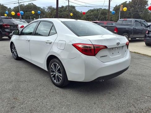 Used 2019 Toyota Corolla LE w/ LE Premium Package image 5