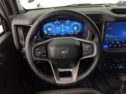 New 2025 Ford Bronco Outer Banks image 16