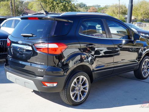 Used 2020 Ford EcoSport Titanium image 6