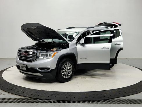 Used 2018 GMC Acadia SLE FWD image 12