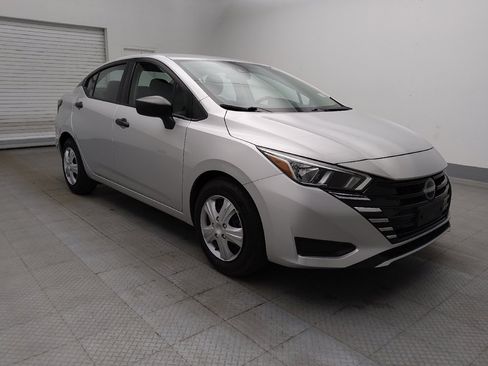 Used 2024 Nissan Versa S FWD image 13