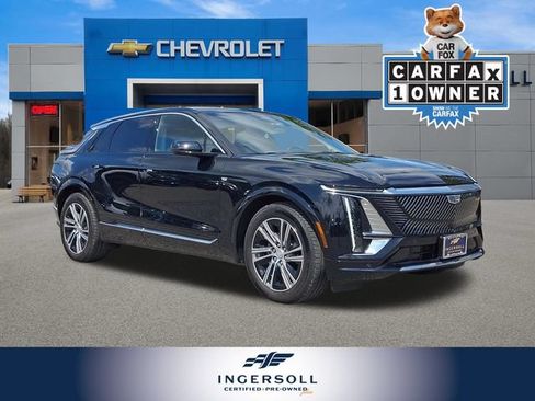 Used 2024 Cadillac Lyriq Luxury w/ LPO, Floor Liner Package AWD/4WD image 1