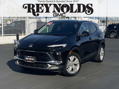 Used 2025 Buick Encore GX Preferred w/ Comfort Package image 1