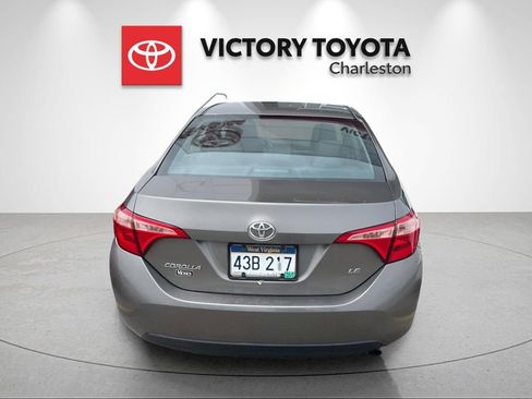 Used 2018 Toyota Corolla LE FWD image 7