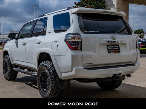 Used 2021 Toyota 4Runner SR5 Premium w/ Moonroof Package AWD/4WD image 7