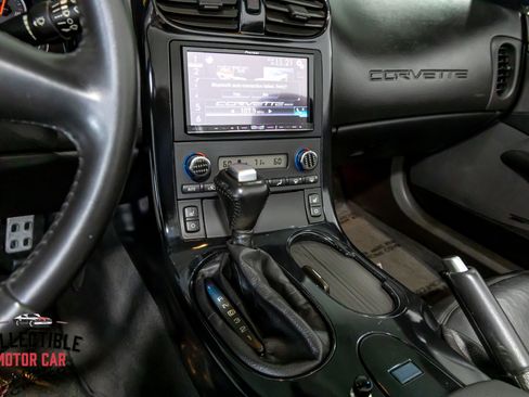 Used 2005 Chevrolet Corvette Convertible w/ Preferred Equipment Group RWD image 72