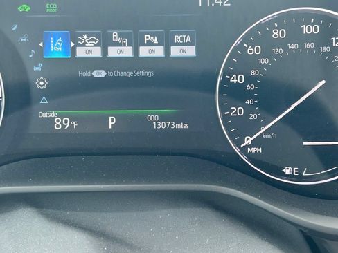 Used 2023 Toyota Sienna Platinum FWD image 42
