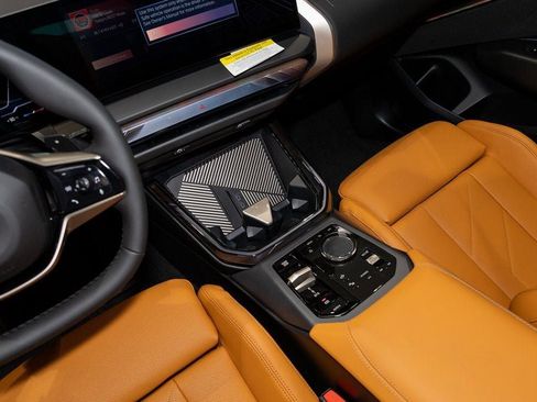 Used 2025 BMW X3 xDrive30i w/ Premium Package image 22