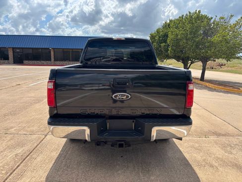 Used 2013 Ford F250 XLT w/ XLT Interior Pkg AWD/4WD image 8