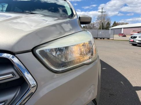Used 2017 Ford Escape SE AWD/4WD image 17