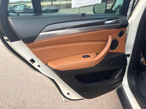 Used 2014 BMW X6 xDrive50i AWD/4WD image 16