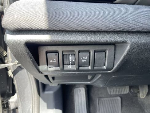 Used 2021 Subaru Outback Premium w/ Tech Package 1 AWD/4WD image 18