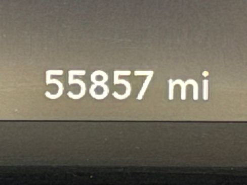 Used 2018 Chrysler Pacifica Touring Plus FWD image 25
