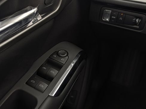 New 2026 Chevrolet Traverse LT w/ Sun and Wheel Package image 22