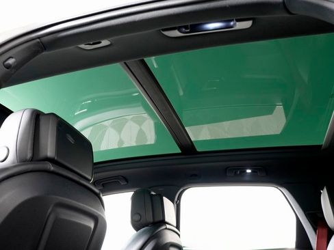 Used 2022 Porsche Cayenne E-Hybrid image 19