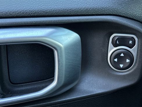 Used 2019 Jeep Wrangler Unlimited Rubicon image 15