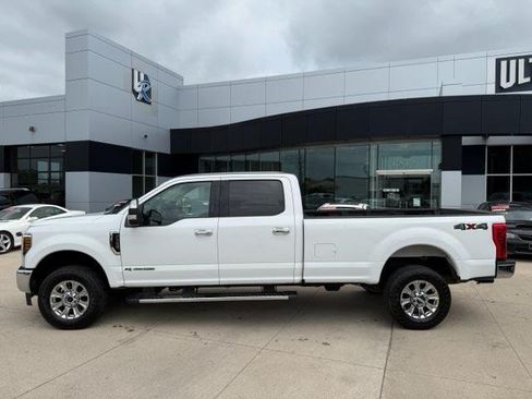 Used 2018 Ford F350 XLT w/ XLT Premium Package AWD/4WD image 2