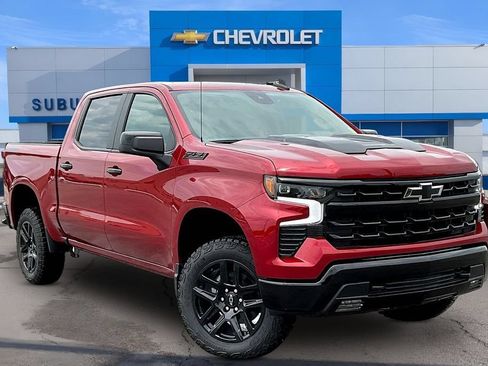 Used 2026 Chevrolet Silverado 1500 LT Trail Boss w/ Convenience Package II AWD/4WD image 2