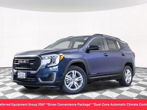 Used 2022 GMC Terrain SLE w/ Driver Convenience Package AWD/4WD image 2