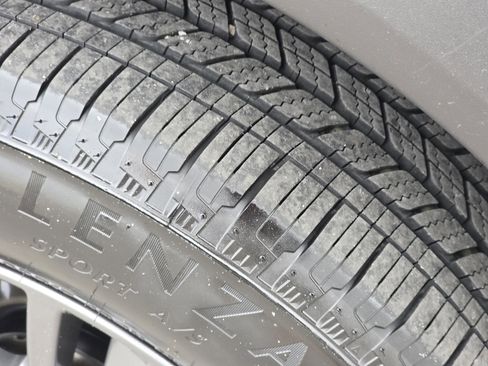 Used 2025 Nissan Rogue S image 4