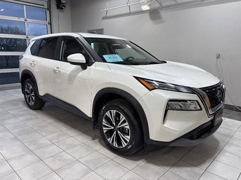 Used 2023 Nissan Rogue SV AWD/4WD image 5