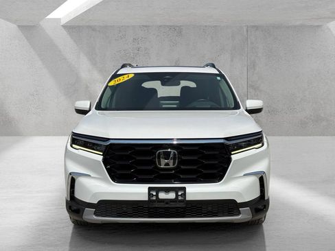 Used 2024 Honda Pilot Elite image 4