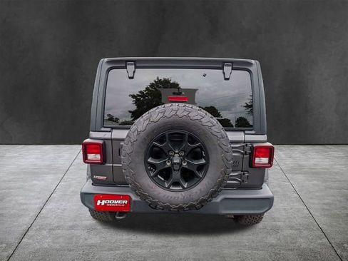 Used 2022 Jeep Wrangler Unlimited Sport AWD/4WD image 5