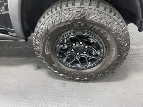 Used 2026 Chevrolet Colorado ZR2 w/ ZR2 Bison Edition image 27