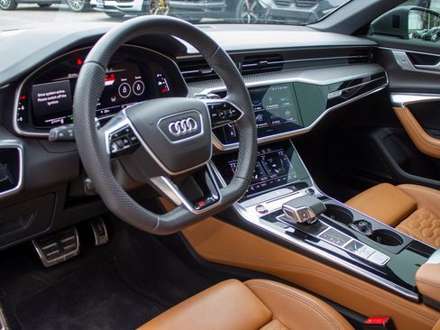 Used 2024 Audi RS 6 performance image 11