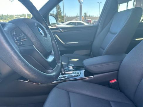 Used 2017 BMW X3 xDrive28i AWD/4WD image 9