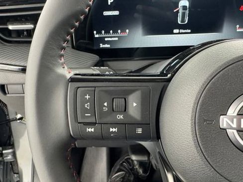 New 2026 Nissan Kicks SR w/ Cold Weather Package AWD/4WD image 21