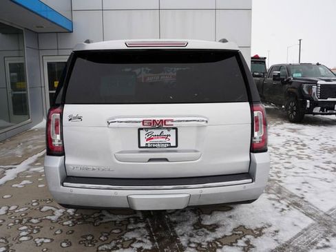 Used 2017 GMC Yukon XL Denali w/ Open Road Package image 40