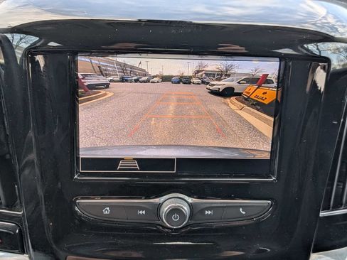 Used 2020 Chevrolet Traverse LS FWD image 26