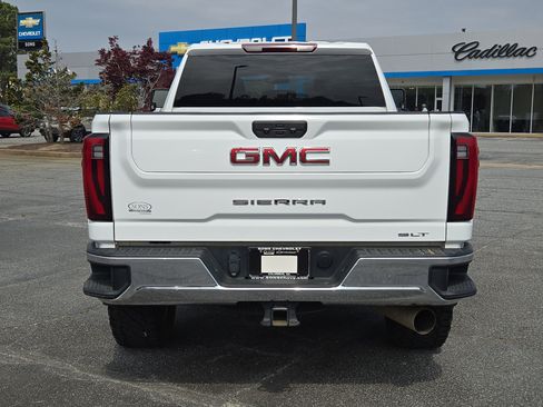 Used 2025 GMC Sierra 2500 SLT image 10
