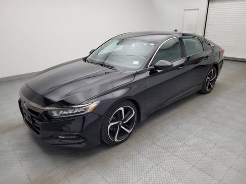 Used 2020 Honda Accord Sport image 2