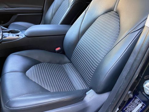 Used 2019 Toyota Camry SE w/ Audio Package FWD image 32