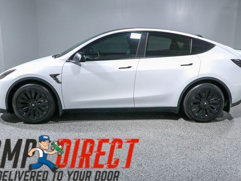 Used 2021 Tesla Model Y 2WD image 9