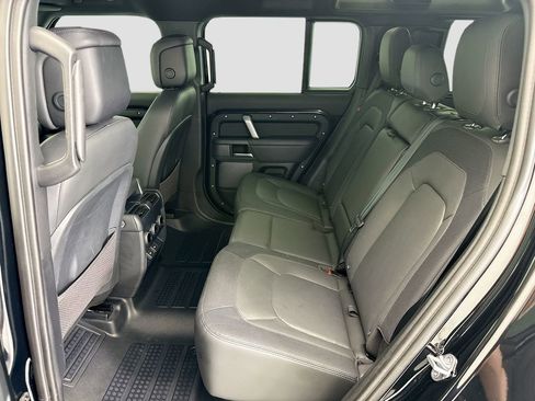 Used 2023 Land Rover Defender 110 X-Dynamic SE image 20